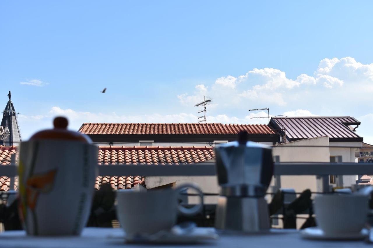 Tyttyhouse Apartamento Giardini Naxos Exterior foto